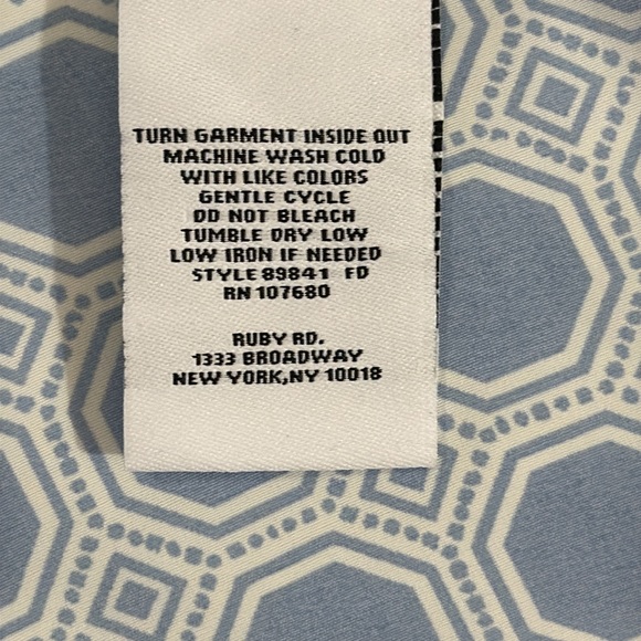 NWOT Ruby Rd Blue Patterned Women's Top. Size 1X - Picture 6 of 7